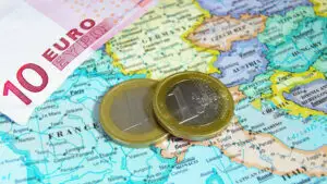 Schimbările climatice aduc pierderi de miliarde de euro. Cine va plăti factura fenomenelor extreme din Europa