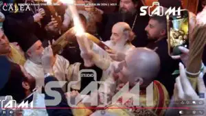 Lumina Sfântă s-a aprins la Ierusalim, în ciuda tensiunilor din regiune. Moment de speranță la Biserica Sfântului Mormânt