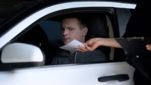 stationare, stationare nepermisa, contraventie