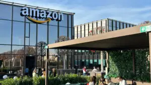 Amazon România a revenit pe profit în 2025. Restructurări de personal în linie cu strategia globală