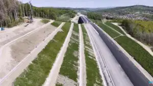 Autostrada Sibiu – Pitești. Premieră pe cel mai spectaculos șantier din România. Începe o operațiune de mare complexitate pe viaductul de 50 de metri