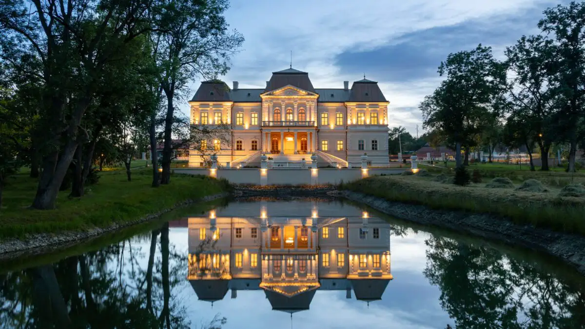 Castelul Bánffy din județul Cluj, premiat de Comisia Europeană: Restaurarea a fost realizată cu un profund respect pentru istorie și autenticitate