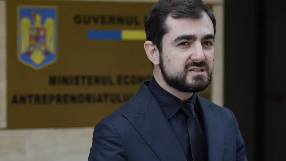 E nevoie de scăderea impozitării asupra salariilor. Claudiu Năsui: De 1 Mai le doresc tuturor românilor să-și păstreze mai mulți bani din rodul muncii lor