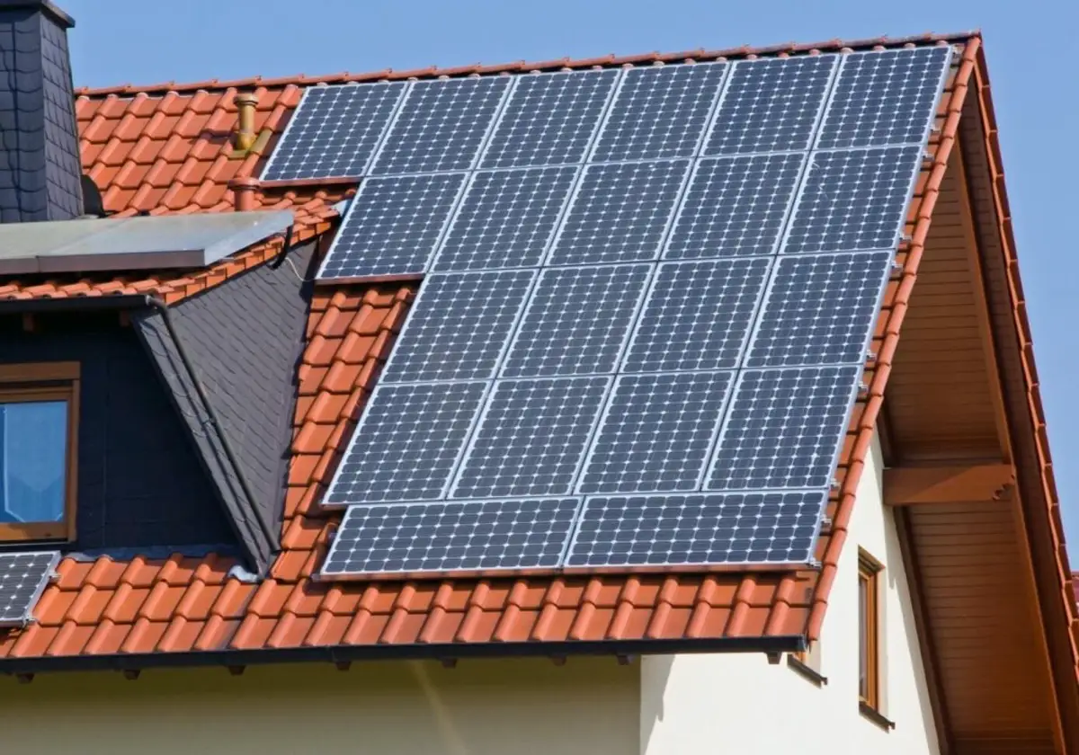 Investiția în panouri fotovoltaice în 2026: amortizare în 3-5 ani și randament anual de 15-20%