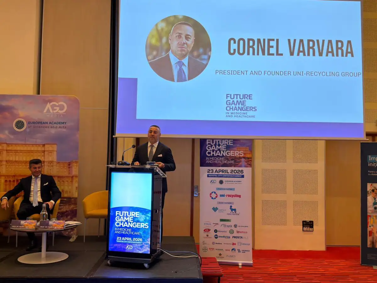 Cornel Varvara, premiat la București de Prof. Dr. Bob Djavan pentru implicarea în sănătate