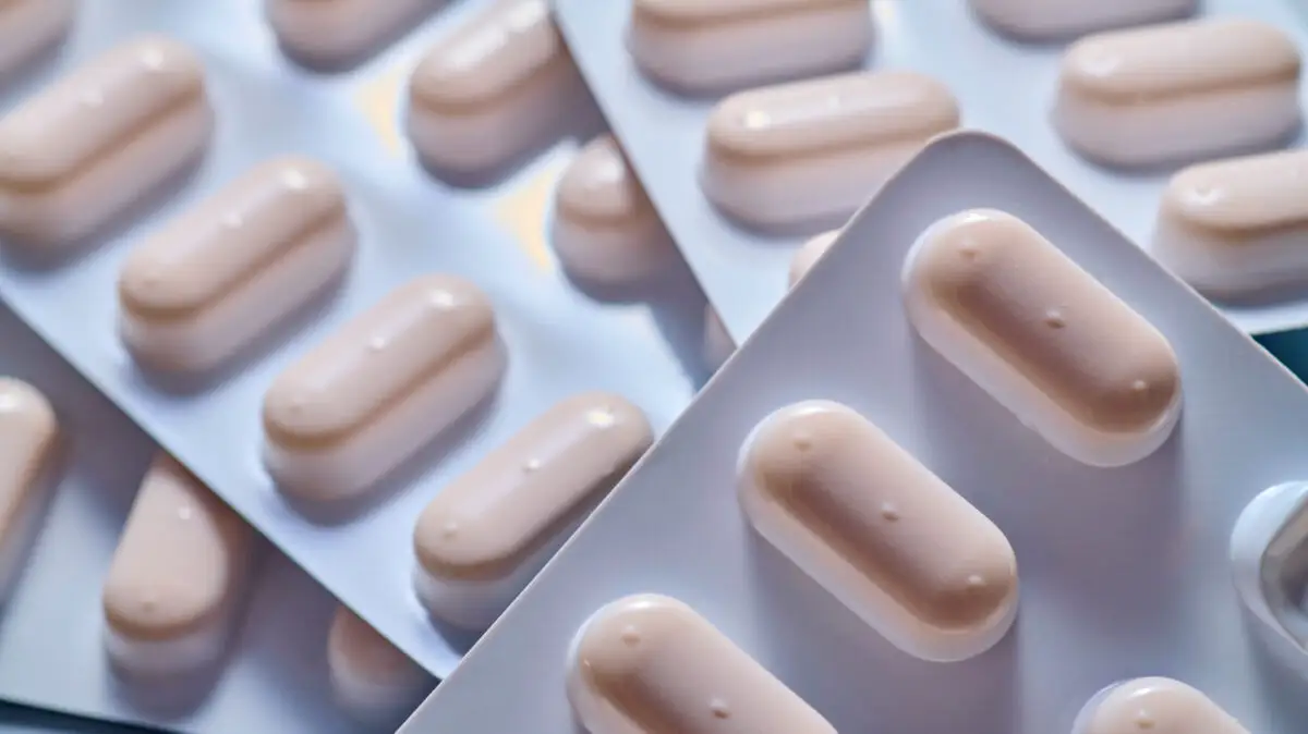 Cine beneficiază de medicamente compensate în 2026. CNAS stabilește mai multe criterii pentru accesul la tratamente gratuite