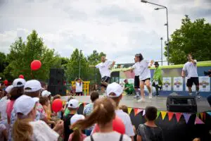 15 ani de impact în România: Mișcarea Națională „Și Eu Trăiesc Sănătos!” – SETS  continuă să modeleze generații!  Cum a schimbat obiceiuri de stil de viață și a creat o mare comunitate?