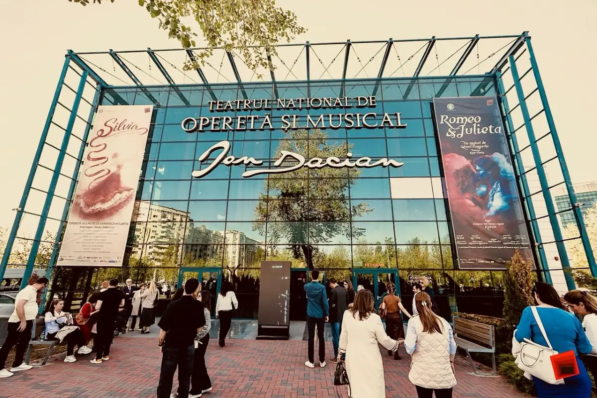 Teatrul Național de Operetă și Musical „Ion Dacian”: Raport de activitate 2025 prezentat public în contextul evaluării manageriale