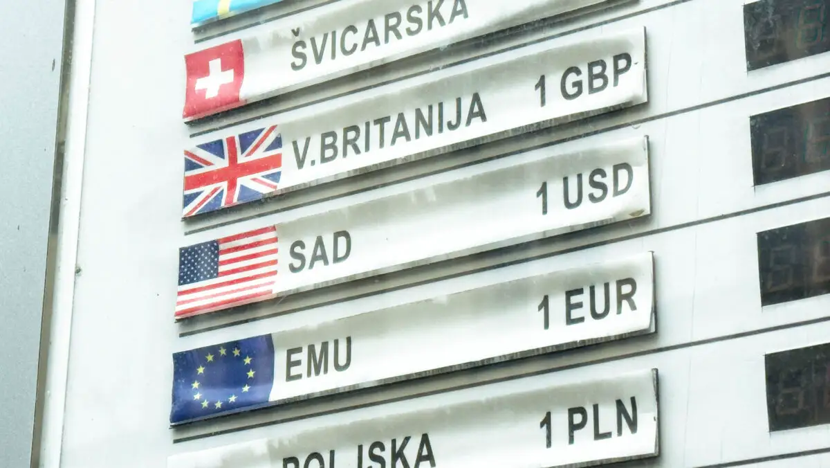 Curs valutar luni, 25 mai. Leul se întărește în fața dolarului și euro. Aurul atinge maximul ultimelor săptămâni