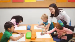 Legea salarizării. Ministerul Muncii acceptă acordarea sporului de 15%. Ce profesorii îl vor încasa
