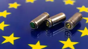 Regimul armelor în Europa în 2026. Reglementările actuale în UE. Diferențe între România și marile țări europene