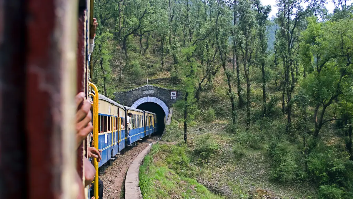 UE investește miliarde de euro în mega-tuneluri feroviare pentru a conecta mai rapid nordul și sudul continentului