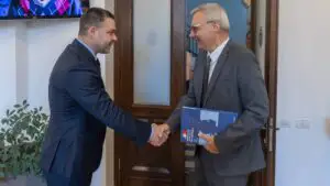 Ciprian Ciucu s-a întâlnit cu ambasadorul Franței. Bucureștiul vrea să preia modelul Parisului