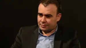 Darius Vîlcov, condamnat în „dosarul tablourilor”, urmează să fie eliberat condiționat