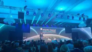 Ce schimbări aduce pentru români parteneriatul de cinci ani dintre Electrica și Atlantic Council, semnat la Washington