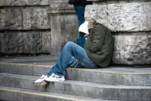Sărăcia se adâncește în Europa: tot mai mulți oameni riscă să rămână fără locuințe