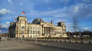Alertă maximă în Germania după trei incidente într-o singură zi. Omul lui Putin amenință cu lovituri directe
