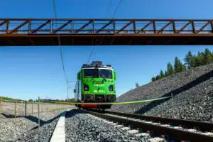 Linie feroviară modernă în Suedia, inaugurată cu locomotivă românească fabricată de Softronic Craiova