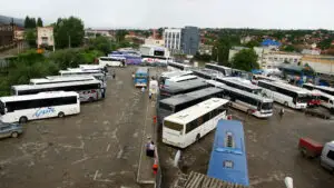 Transportatorii scapă de avizele primăriilor: Curtea de Apel Iași anulează o regulă introdusă de Ministerul Transporturilor
