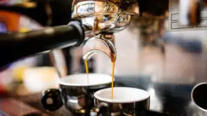 Se schimbă felul în care ne bem cafeaua. Espresso-ul se obține în mai puțin de trei minute