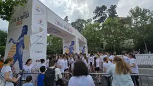 UPDATE: Nadia Comăneci a deschis Crosul Național „Ziua Olimpică”. Emoție și aplauze la București