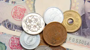 Yenul japonez, la cel mai scăzut nivel din ultimii 40 de ani. Autoritățile sunt pregătite să intervină pe piața valutară