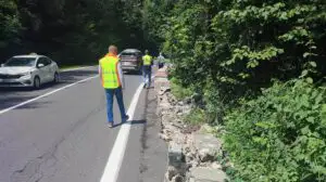 Trafic restricționat pe drumul spre Poiana Brașov. Se circulă pe o singură bandă