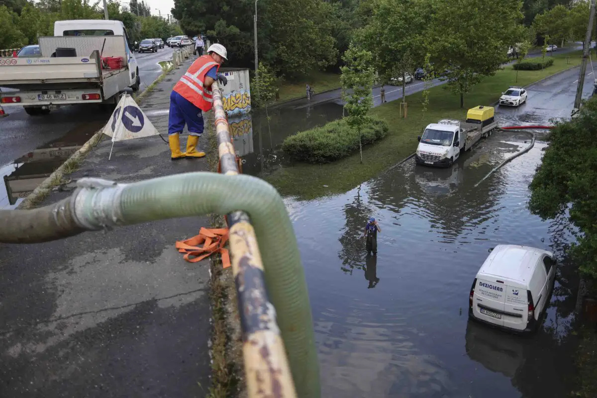 cod rosu inundatii Bucuresti