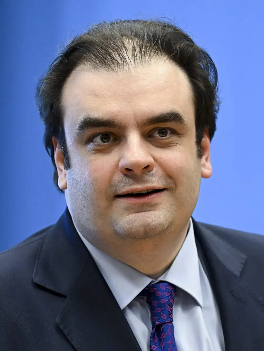 Kyriakos Pierrakakis,