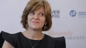 Vicepremierul interimar cere reformarea companiilor de stat. Oana Gheorghiu: Caragiale ar fi foarte invidios că n-a trăit să o vadă și pe asta
