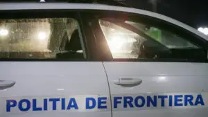 Capturi la frontieră: peste 64.000 de țigarete și 28.000 de euro, confiscate în controale