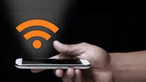 Pleci în vacanță? Poți avea internet gratuit în peste 93.000 de puncte din Europa prin WiFi4EU