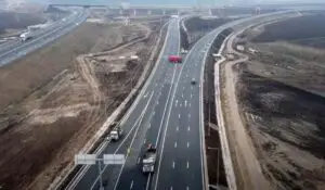 Autostrada A10 rămâne cu restricții. CNAIR spune de ce nu poate folosi o singură cale pentru ambele sensuri
