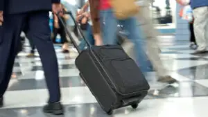 Cum să eviți pierderea bagajelor în timpul unui sezon aglomerat de călătorii? Sfatul experților