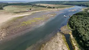 Seceta severă reduce debitul Dunării la niveluri istorice. Reactorul 1 de la Cernavodă, oprit temporar