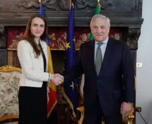 Italia își întărește prezența militară în România după incidentul cu drona de la Galați. Oana Țoiu: „Două dintre aceste avioane au urmărit ieri drona”