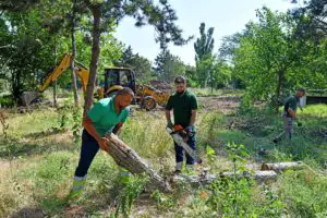 Un nou parc modern apare în Capitală. Va avea locuri de joacă, terenuri sportive și un turn de 14 metri: