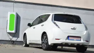 Criza carburanților din Rusia stimulează creșterea vânzărilor de vehicule electrice
