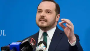 Protestele din sănătate ar putea fi reluate în toamnă. Alexandru Rogobete: „Au suspendat greva, n-au oprit-o”