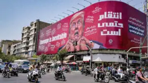Iranul ar putea încerca să îi facă lui Trump ce i-a făcut lui Carter. Un expert avertizează asupra unui atac de amploare