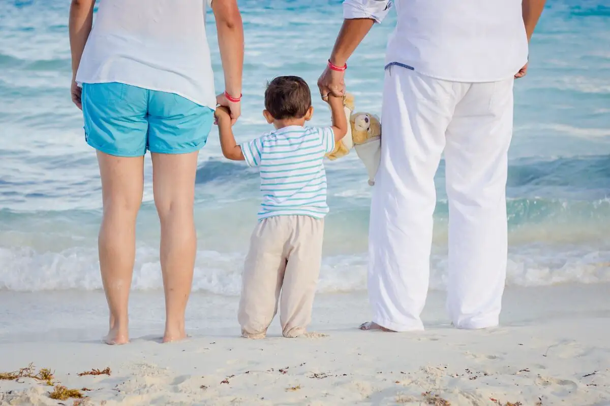 Familie la plajă