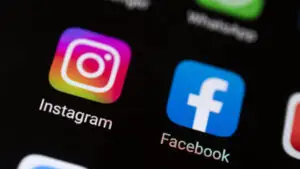 Meta activează automat noi măsuri de siguranță pentru adolescenți: fără Instagram și Facebook după miezul nopții