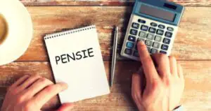 Românii care au muncit peste 25 de ani pot primi mai mulți bani la pensie. Cum funcționează calculul ascuns în puncte