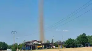 Tornadă sau vârtej de praf? Specialiștii explică diferența dintre cele două fenomene