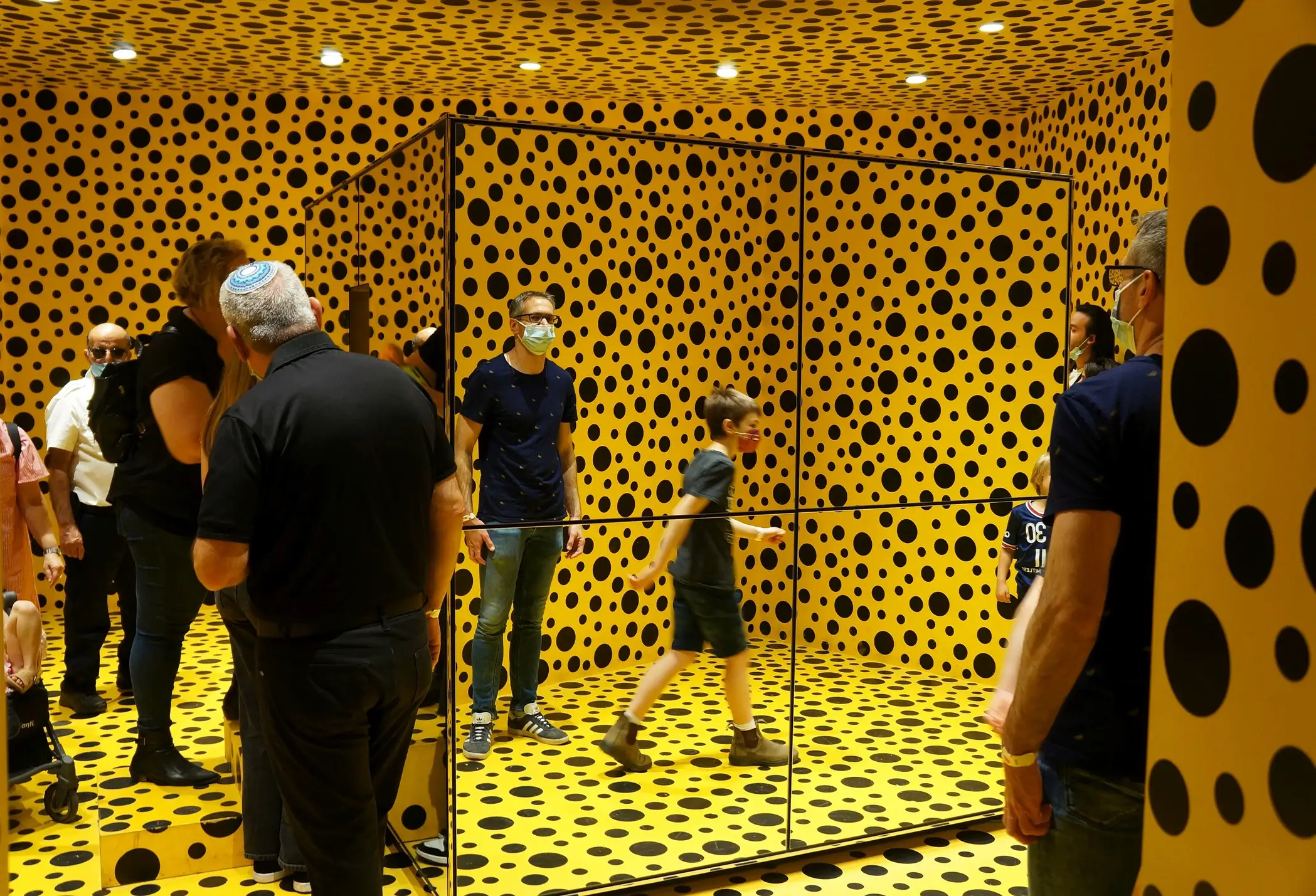 Yayoi Kusama (2)