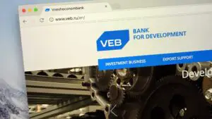 Economistul-șef al VEB, concediat după avertismente privind declinul economic al Rusiei și costurile războiului