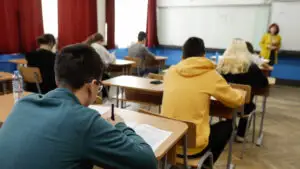 Cine primește în continuare alocația după împlinirea vârstei de 18 ani? Lista documentelor necesare