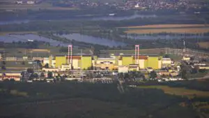 Ungaria scufundă două barje în Dunăre pentru a menține în funcțiune centrala nucleară Paks