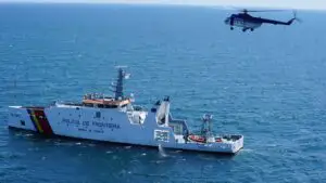 Navă comercială lovită în Marea Neagră, în apropierea României. Nicușor Dan: A fost lovită, dar nu știm de cine