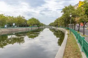 Malurile Dâmboviței intră în regenerare. Primăria Capitalei începe lucrările între Unirii și Izvor